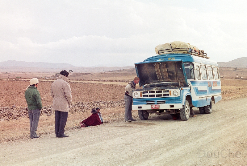 20110213_071.jpg - A little hole in the cooling, but where is it?