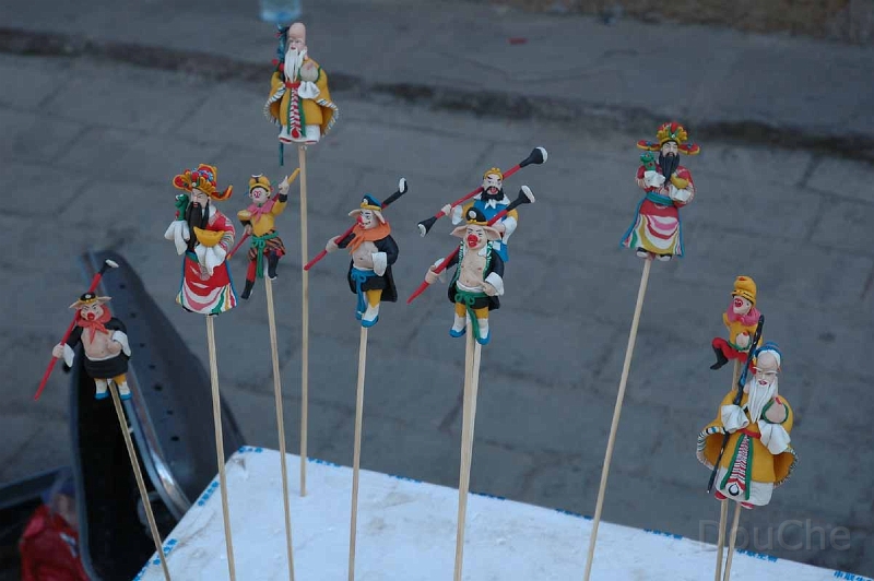 DSC_0062.jpg - These small postures are made of dough !!!