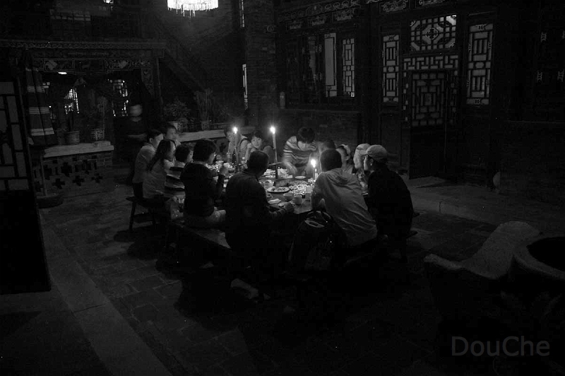 DSC_0144_BW.jpg - Candle light dinner