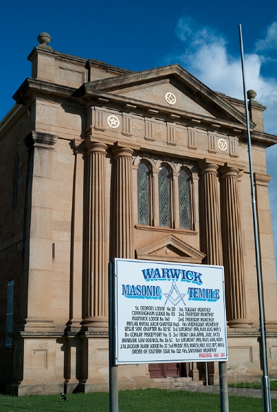 L1008730.jpg - Warwick