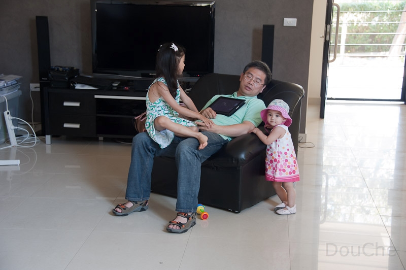 DSC_2357.jpg - Some get knocked out, but still serve as iPad stand while asleep.