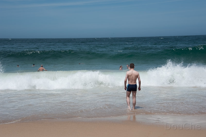 DSC_1023.jpg - Some go for the daringly dangerous waves and face the sharks ...