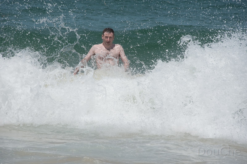 DSC_1027.jpg - Not as white as the waves, but in need of some color