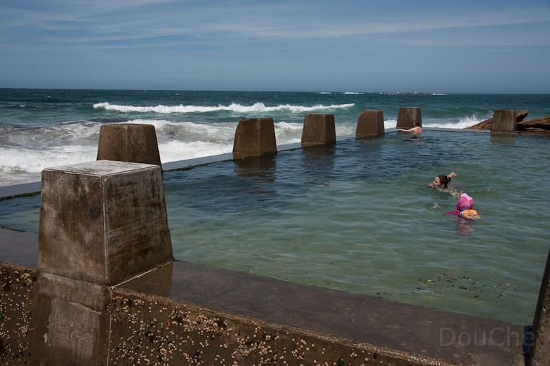 DSC_1053.jpg - A protective area ... no sharks here ...