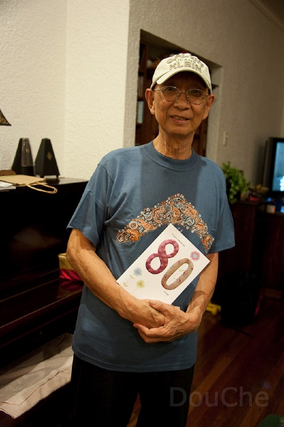 DSC_1380.jpg - Somebody is getting 80 summers young ...