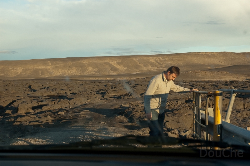 DSC_0098.jpg - Still trying to grasp the actual use of a gate at this location ...