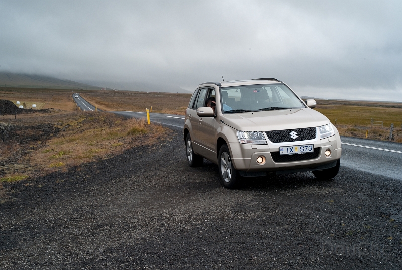L1007241.jpg - It is not absolutely necessary to use a 4WD to visit the country. The ring road around the country is mostly paved (some patches in the East are still gravel), and brings you to quite a few interesting things to see. But, to really feel Iceland, and the get to see the wow-things, a 4WD is necessary.