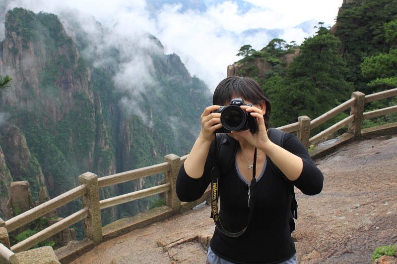 IMG_2712.jpg - The big eye of a photographer