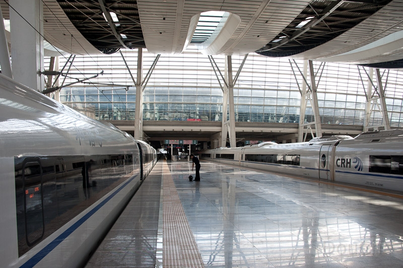 DSC_4578.jpg - Brand new stations everywhere ...