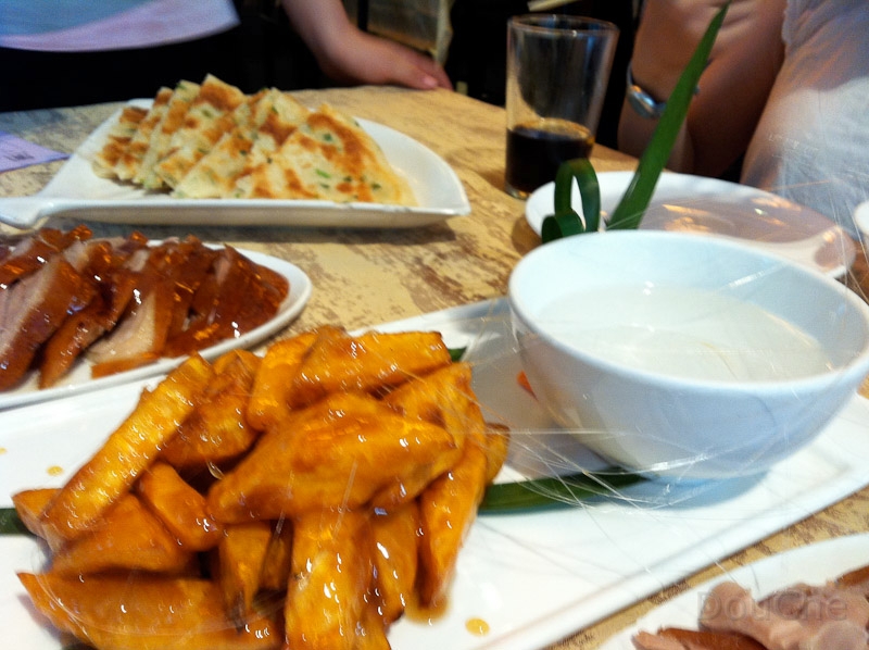 IMG_1036.jpg - Syrup becoming threads when pulled away