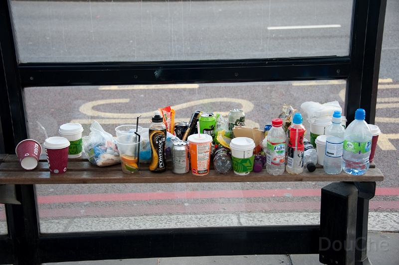 DSC_3272.jpg - But they leave a shitload of junk behind ...